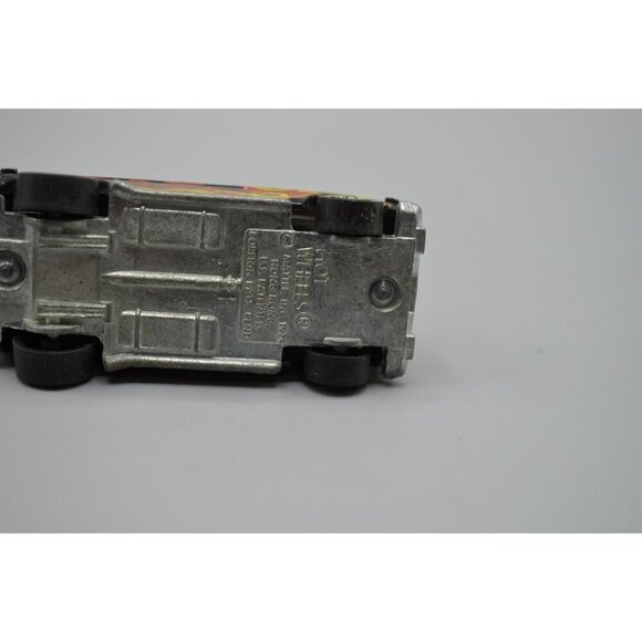 Hot Wheels Chevy Super Van Diecast Car Lot of 2 Hong Kong Flames Paint - Picture 10 of 11
